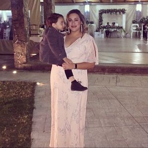 Beautiful maxi dress in rose print